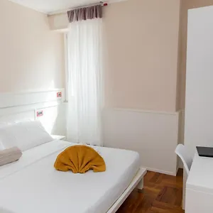 Emma 12 Roma