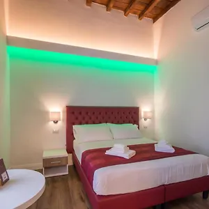Magenta Luxury Argentina ** Rome
